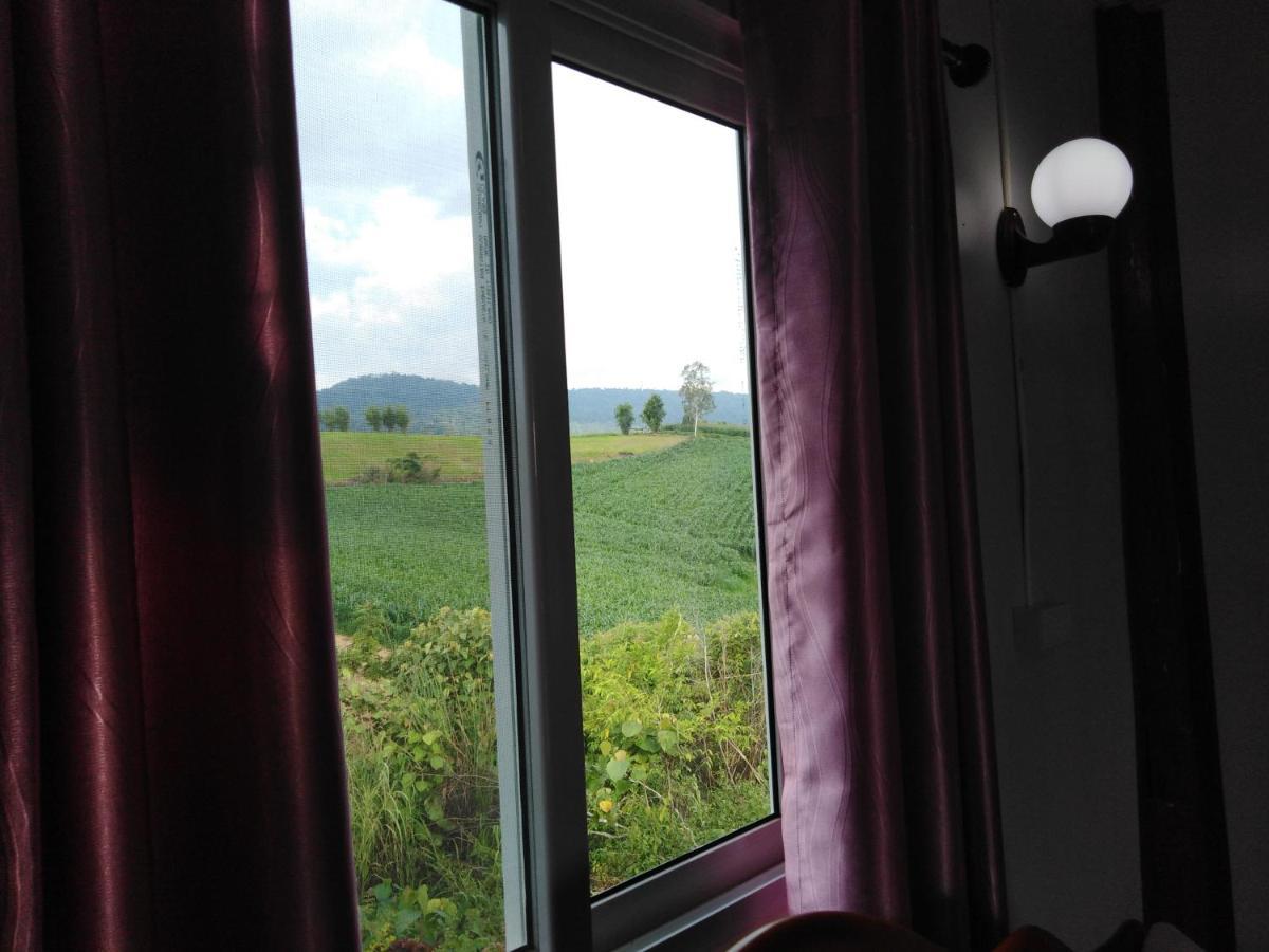 Khao Kho Flora Hotell Exteriör bild