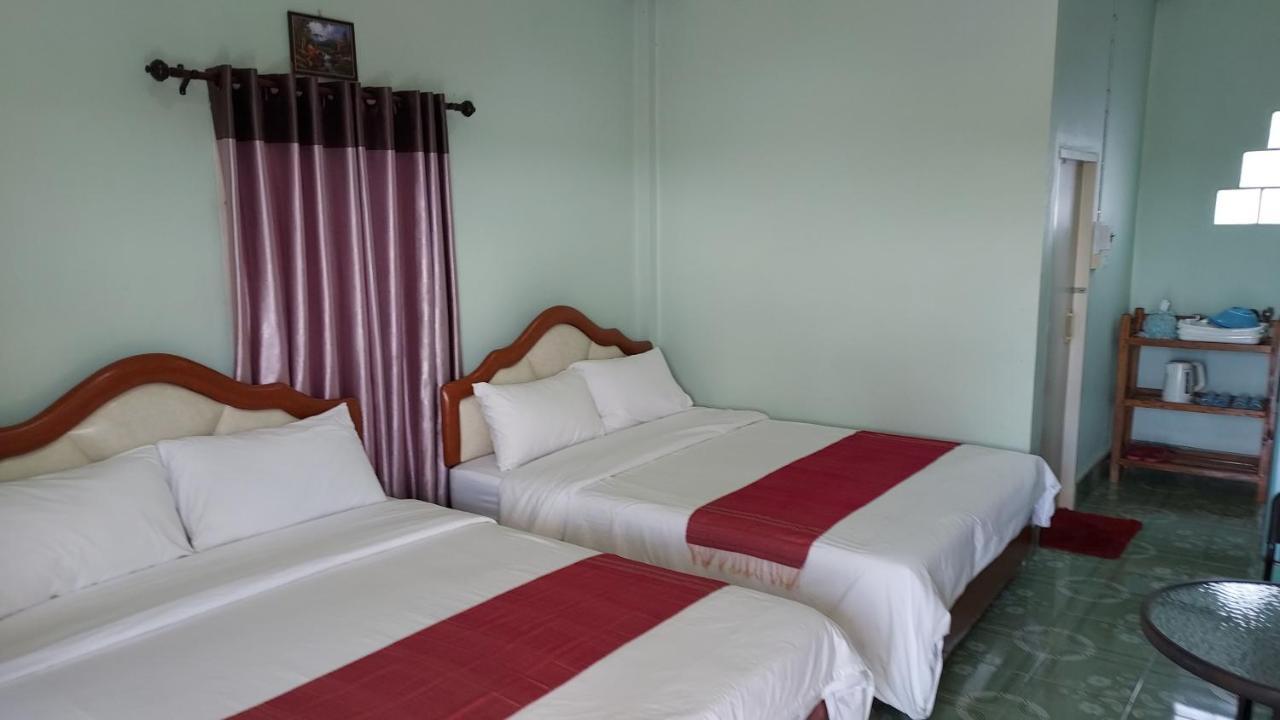 Khao Kho Flora Hotell Exteriör bild