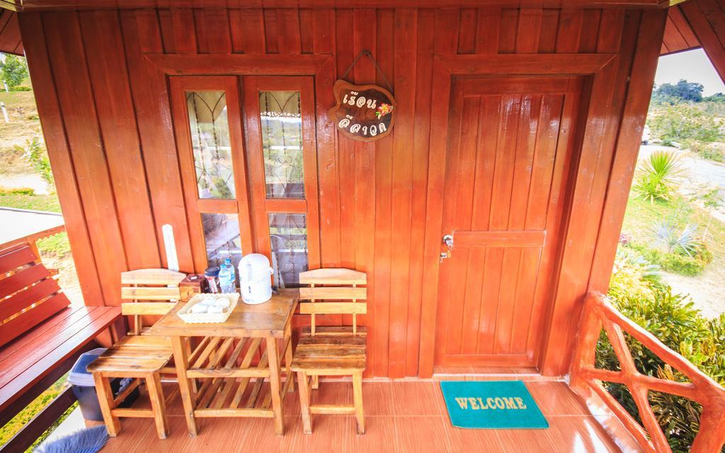 Khao Kho Flora Hotell Rum bild